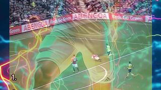 Main penuh loyalitas demi lambang di dada ????⚽️ Respect pemain begini! #Football #SepakBola #Viral