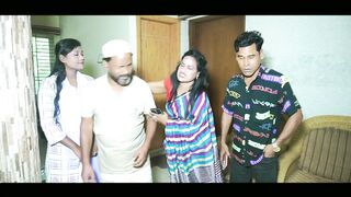বৃদ্ধ শশুরকে অপমান করে বাড়ি থেকে বের করে দিল পুত্রবধূ