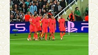 Barcelona Bungkam Newcastle