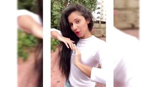 Indian Girl Nidhi Kumar Dance 13