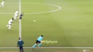 Juninho Vieira dan tarian seni indah khas Brasil nya