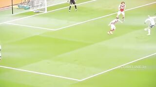 Gol rabona Érik Lamela melawan Arsenal F.C. 2