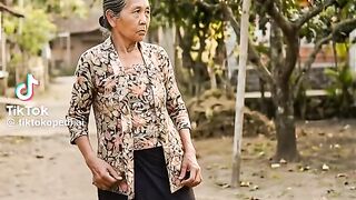 Wao Nenek Keren Banget..