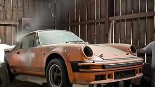 Forgotten in a Barn: Dusty Porsche 911 Brought Back to Life