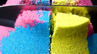 Kinetic Sand Volcano Collapsing …