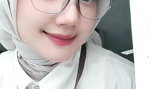 Hijab style 8