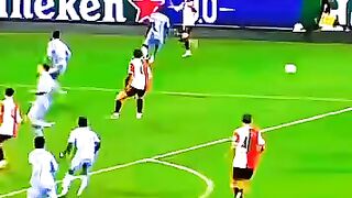 Van Persie son scores TWICE