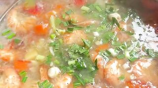 Cara Praktis Masak Sop Udang Sayuran, Kuahnya Bikin Nagih! ????✨