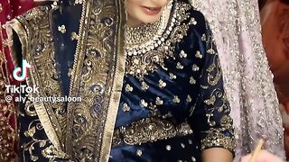 Bridal Hand Base