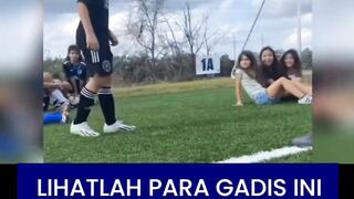 ???????? Thiago yang sedang bersiap mengambil tendangan sudut