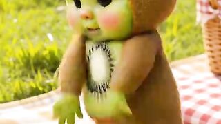 Cute Kiwi Baby Dancing