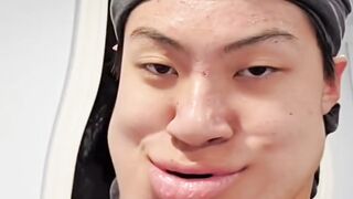 Say SUS Troll TikTok mem