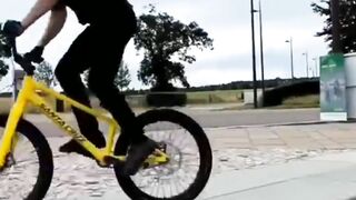 Amazing And Attractive Clips