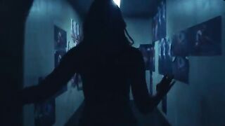 Tate_McRae_-_Revolving_door__Official_Video_(360p).mp4