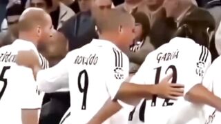 19 November 2005, dunia menyaksikan lebih dari sekadar El Clásico