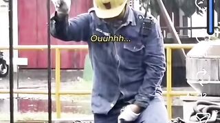 Pekerja kerass