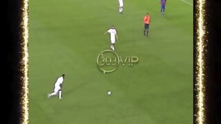 Fernandinho ball