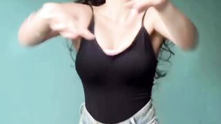 Dancing girls 4