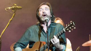 Dennis Locorriere dead: Dr Hook frontman dies aged 76 after ‘long and courageous’ battle with kidney disease