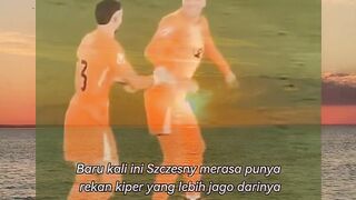 Baru kali ini Szczesny merasa punya rekan kiper yang lebih jago darinya.