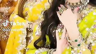 Beautiful Kashees Bridals Compelet Look