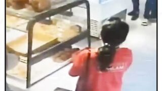 Warga Semarang Kehilangan HP