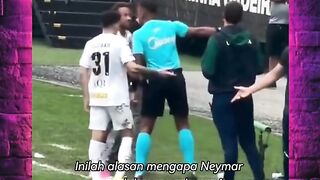 Momen langka waktu Neymar kena "prank" wasit! ????