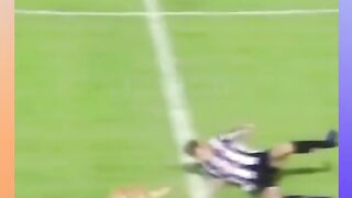 Dribel Maut yang Bikin Bek Lawan Kena Mental ????‍♂️????