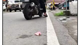 Malunya nembus layar