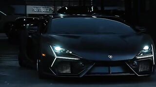 LAMBORGHINI | REVUELTO