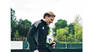 Diego Forlán 2