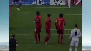 Bukan Ronaldo, bukan Messi. ????
