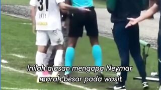 Alasan Neymar Mengamuk dan Tunjukkan Kertas ke Kamera Akibat Blunder Wasit!