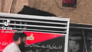 Molvi is Mad at Stage Drama