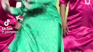 Asha buut mujra masti video viral plz