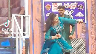 Hot ???????? dance performance