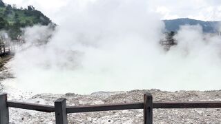 This Active Volcano Crater Has a Stunning Green Acid Lake! (Kawah Sikidang)