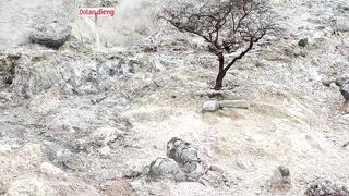 Inside Indonesia’s Active Volcano: The Breathtaking View of Kawah Sikidang.