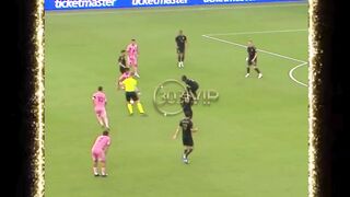Gol ke-910 dari Lionel Messi