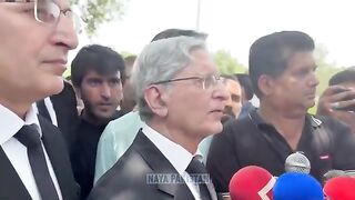 Senior Lawyer Aitzaz Ahsan Arrived at Islamabad Highcourt , Imran khan Shift to Japan? Emergency
