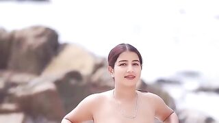 Nice sea beatch with hot girl