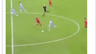Kevin De Bruyne bukan cuma pemain hebat… dia adalah definisi visi dan kecerdasan dalam sepak bola modern. ????⚽