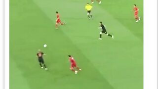 Ada pemain hebat… lalu ada Cristiano Ronaldo.