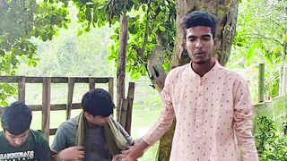 বন্ধুদের সাথে থাকলে ভবিষ্যৎ নষ্ট