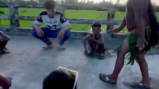 পোলাপানের যখন নাচ করতে ইচ্ছা করে