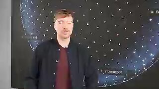 Subscribe and win 10000$ dollar ????