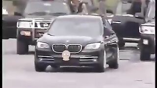 বঙ্গবন্ধু নৌকায় চরে কে কে যাবি আই