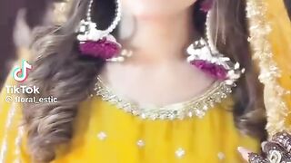 Beautiful Mehndi Bridal Compelet Look 5