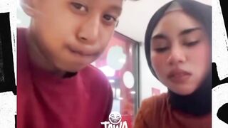 anti badai ini pasti jambul nya wkwkw