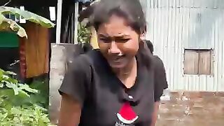 বাড়িতে আমার সম্মান